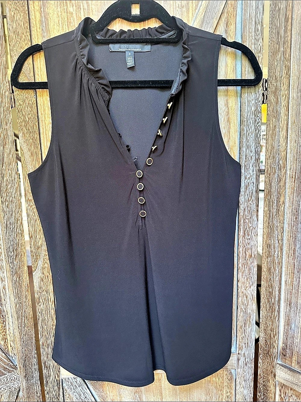 White House Black Market Ruffle Neck Sleeveless Blouse in Black Small Like New